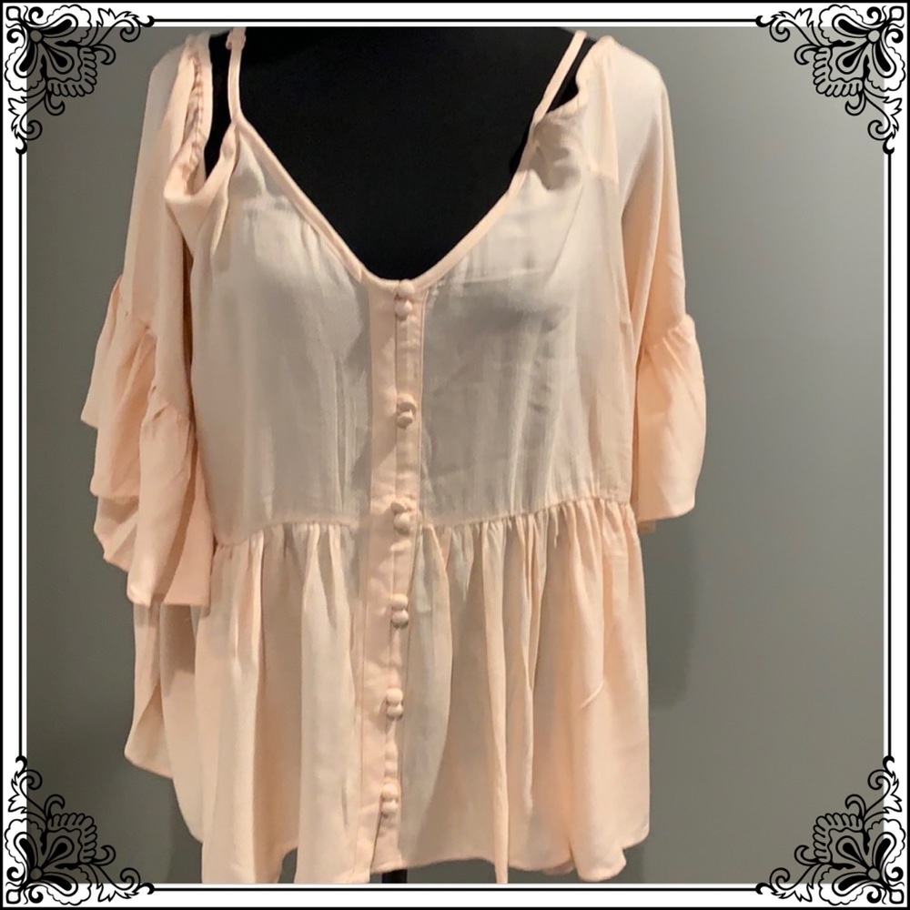 Torrid New cold shoulder light blush blouse - Picture 3 of 5